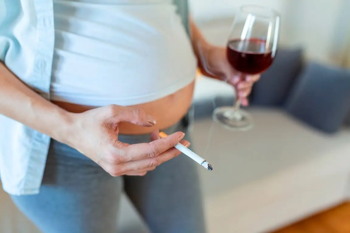 Алкогольний синдром плода: чому за вагітності не можна пити спиртне?